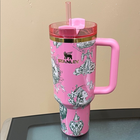 Stanley Wicked 2 Target Ozian Reprise Printed Pink Tumbler 40oz NWOB - Picture 2 of 5